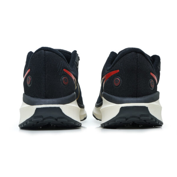 Nike Vomero 17 - Preto/Dourado - Imagem 4