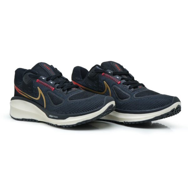 Nike Vomero 17 - Preto/Dourado - Imagem 2